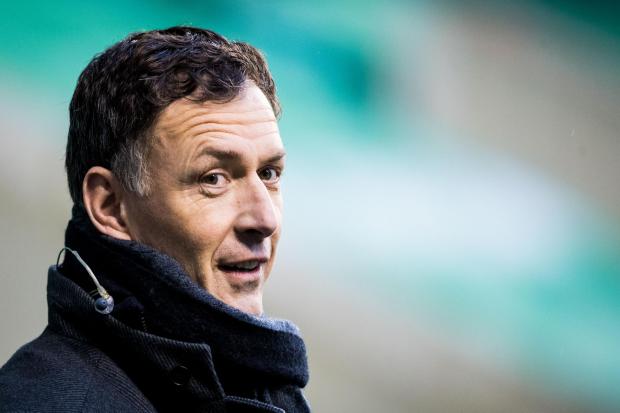 Chris Sutton shoots from the lip