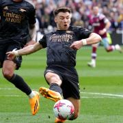 Ex-Celtic boss backs Kieran Tierney to star in Arsenal title run-in with City